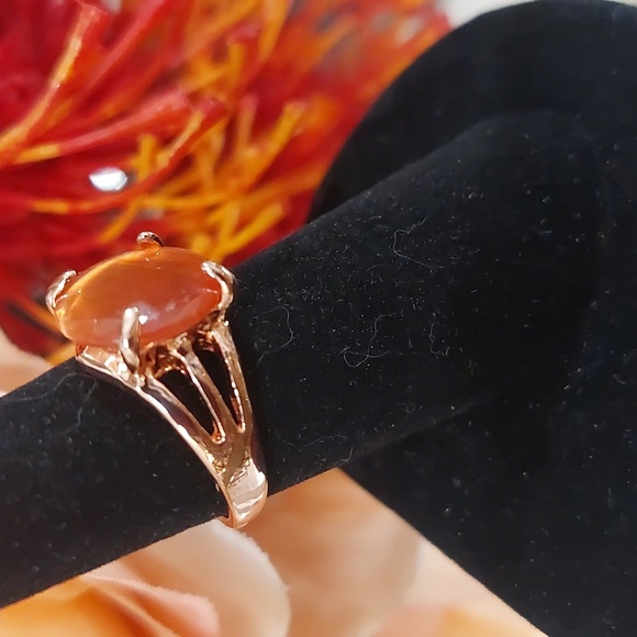 Cats Eye Glass Fashion Ring - Sizes: 5 1/2 & 7 1/2 - Picture 3 of 7